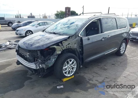 2020 Chrysler Pacifica Touring L z USA, uszkodzony, nr VIN 2C4RC1BG4LR269076